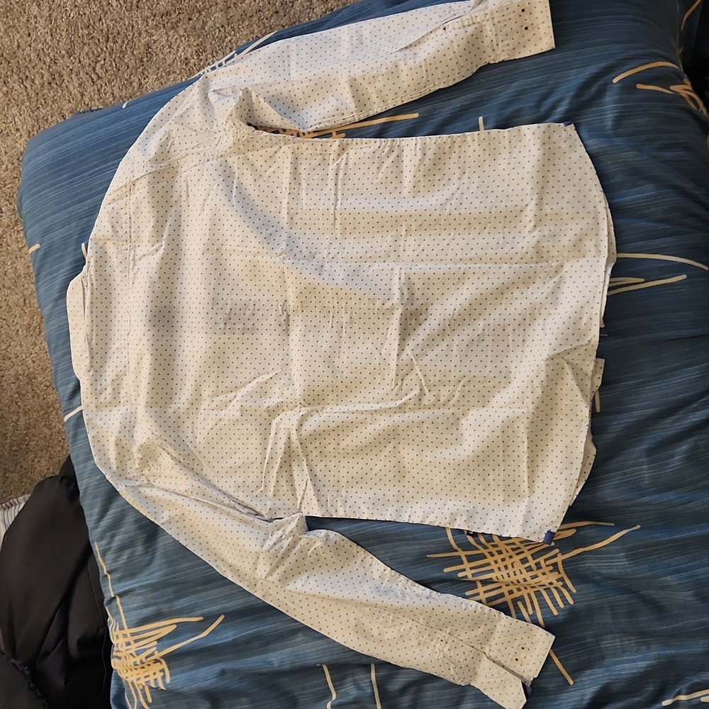Shirt - Picture 3 of 3